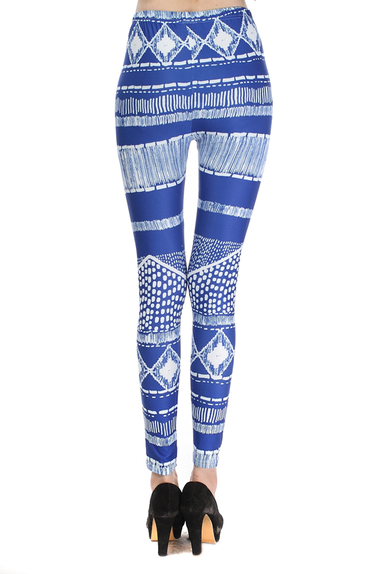 Diamond-geometric-lines-graffiti-brown-capri-leggings