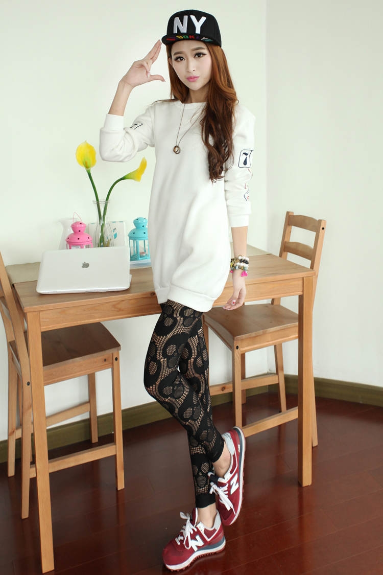 Skull-mesh-cotton-embellished-leggings