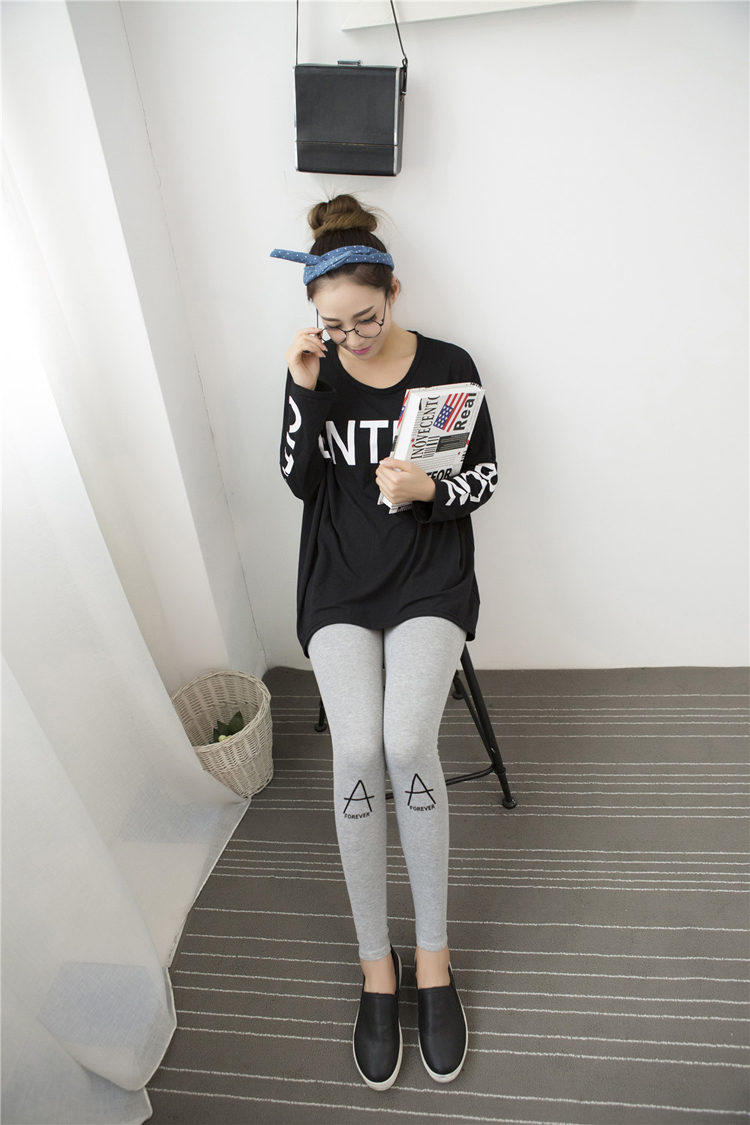 Female-A-word-pattern-legging-wholesale