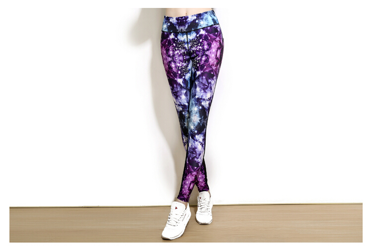 Female-buttock-transparent-diamond-star-breathable-absorbent-nine-points-yoga-pants-wholesale