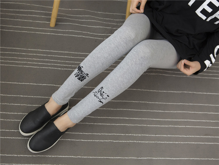 Female-china-words-pattern-legging-wholesale