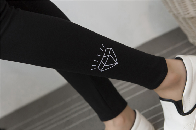 Female-diamond-pattern-cotton-legging-wholesale