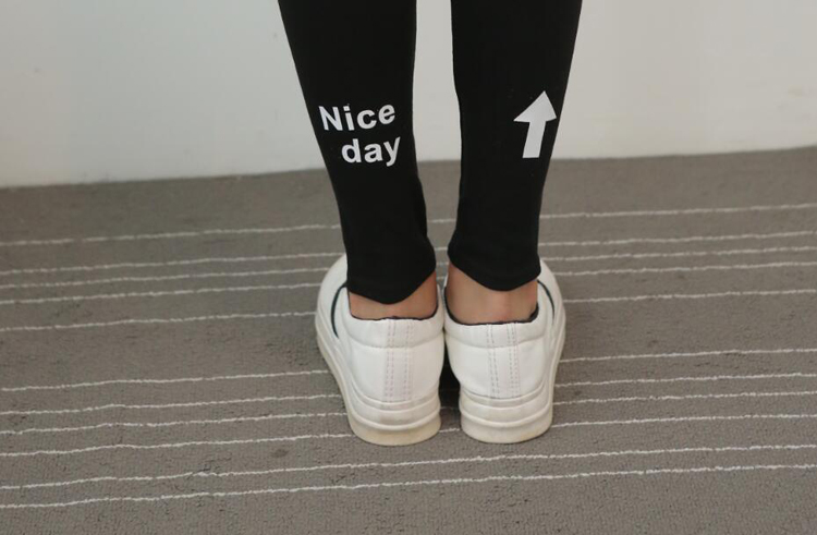 Female-nice-day-words-pattern-legging-wholesale