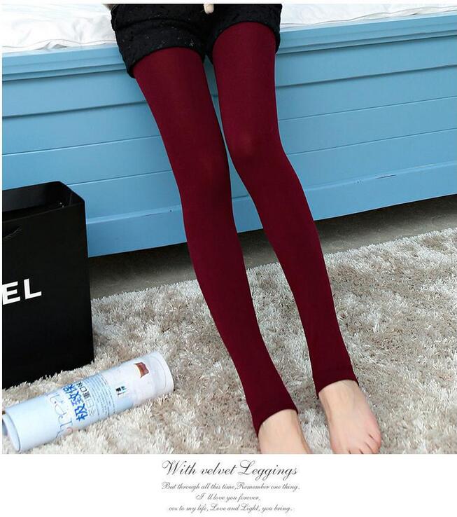 Female-pearl-velvet-leggings-wholesale