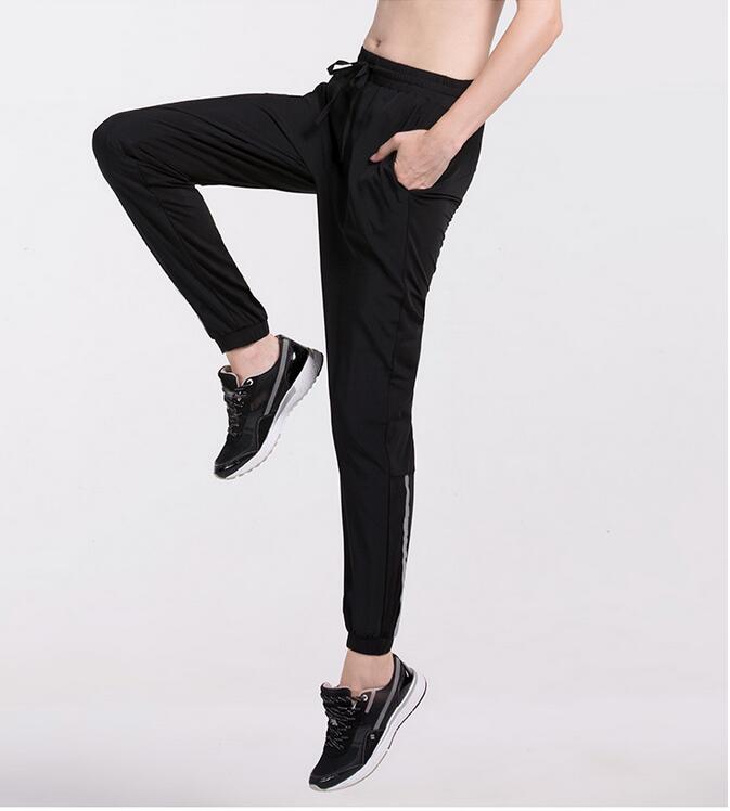 Female-sports-loose-version-outdoor-leisure-fitness-running-pants-wholesale