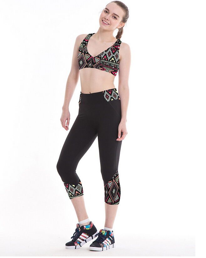 Foot-mouth-printed-leggings-wholesale