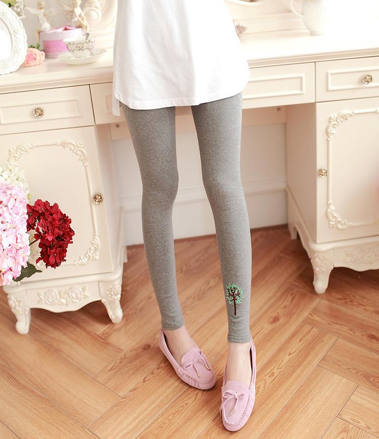 Wholesale-embroidered-cotton-pants-leggings