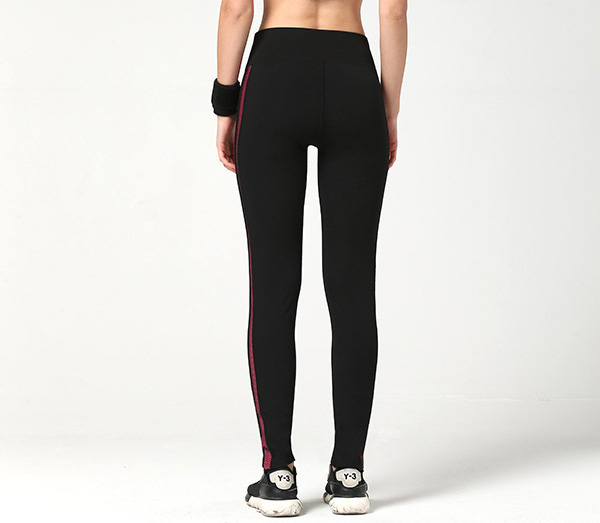 Women-training-sports-leggings